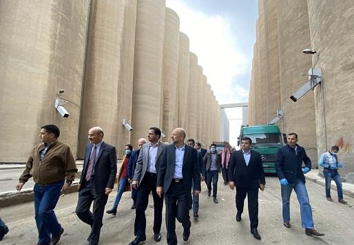 الرزاز يزور صوامع الحبوب
