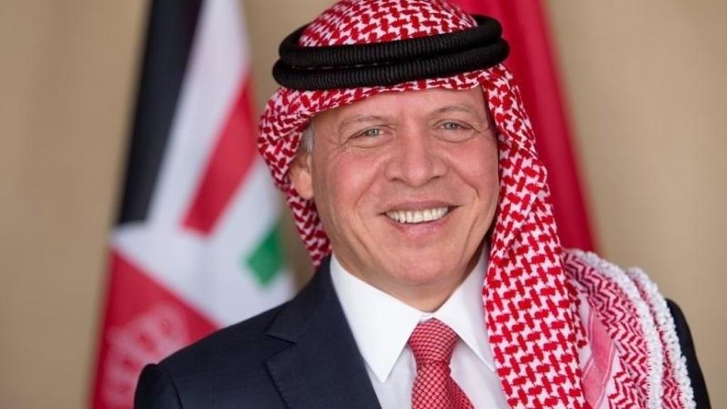 الملك يهاتف ضابطاً بمفرزة تحمي موقع الحجر الصحي بـ"البشير"