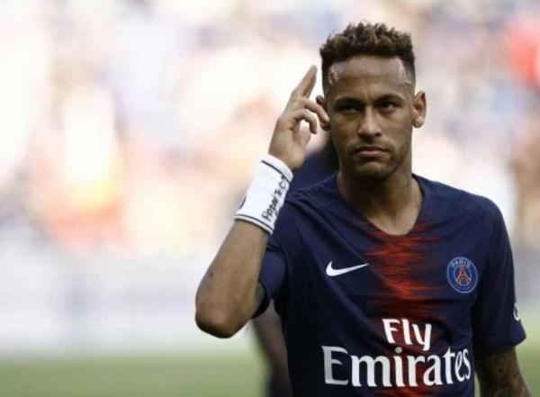 نيمار يتمسك بحلم العودة إلى برشلونة