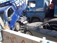 4 وفيات و20 إصابة إحداها "بليغة" بحادث الطريق الصحراوي  (صور وفيديو)