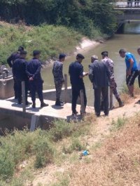 انتشال جثة عشريني من قناة الملك عبدالله