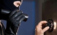 سلب صيدلية في طبربور