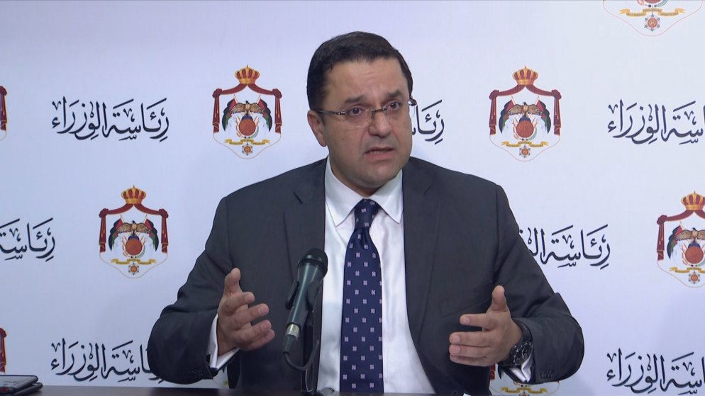 الحكومة تهدف إلى "إطفاء" ديون داخلية بقيمة تتراوح بين 0.8 و 1 مليار دينار