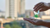 ضريبة الدخل: قرار تخفيض الضريبة على المعقمات والكمامات إلى 1% اتخذ في آذار