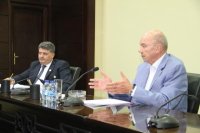 الفايز يترأس ويستضيف إجتماع الهيئة الإستشارية لجمعية عَون