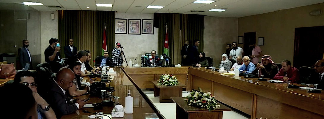 وزير التربية: بدء العام الدراسي في الاول من ايلول داخل المدارس
