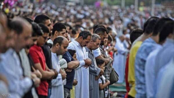 7 دول عربية تمنع صلاة العيد بالمساجد والساحات