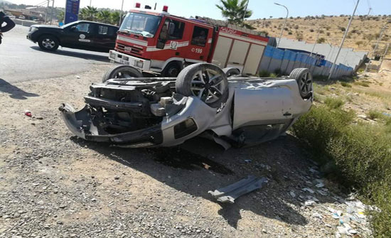 وفاة شقيقين في حادث سير على الطريق الصحراوي