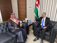 وزير الشباب يستقبل السفير السعودي