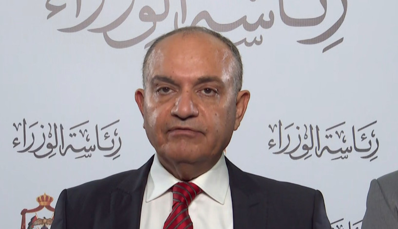 العضايلة: لن يتم الانتقال إلى المستوى متوسط الخطورة