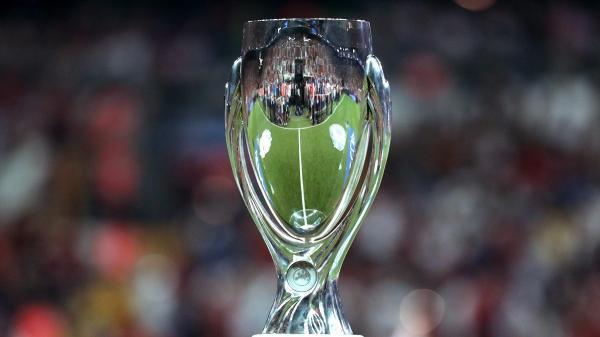يويفا يوافق على عودة الجماهير للمدرجات في مباراة كأس السوبر الأوروبي