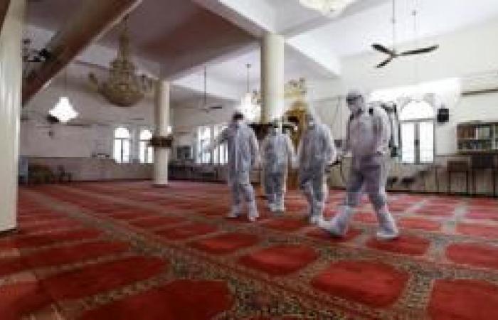 عزل منزل وإغلاق مسجد القدس احترازيا في مخيم البقعة
