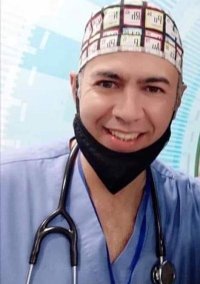الأطباء  حزينون لوفاة زميلهم فراس