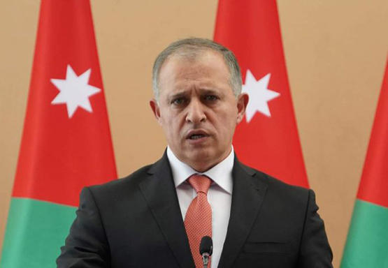 اول تغريدة للوزير قطامين     