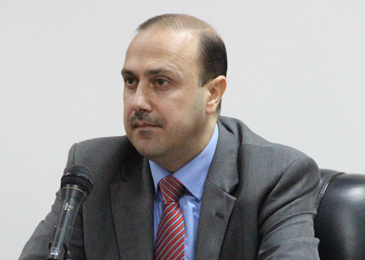 المومني يتحدث عن أخطر أخطاء حكومة الرزاز