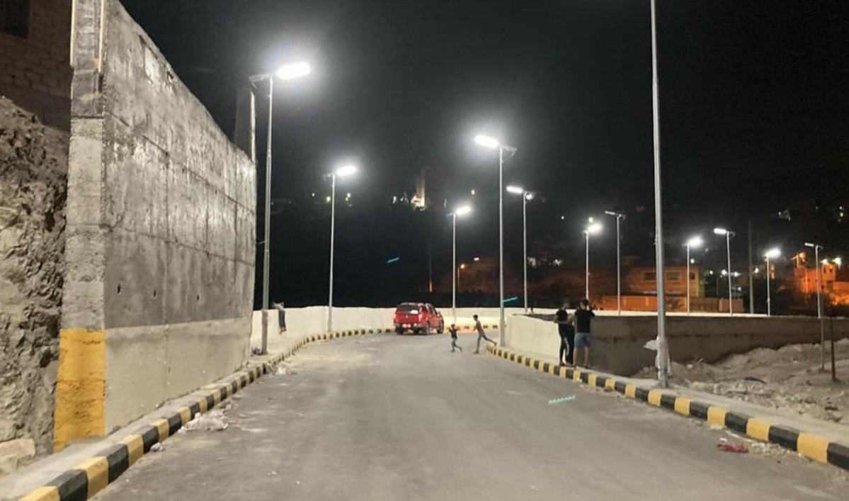 إنجاز جسر جديد على مدخل الشونة الشمالية الرئيسي