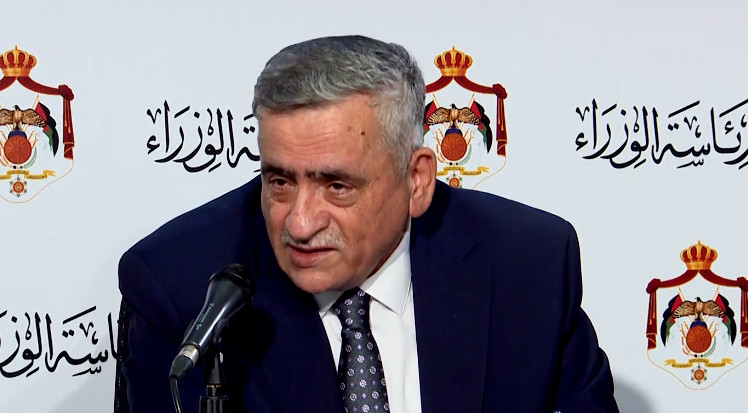 وزير الصحة: لا إغلاق للوزارات المسجلة لإصابات كورونا