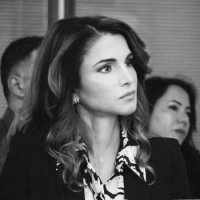 الملكة: نغار عليك يا رسول الله