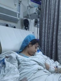 تدخلات جراحية تزيد من مآساة “راما” بعد معاناة طويلة من مرض نادر في الأردن
