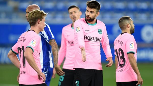 برشلونة يفاوض لاعبيه على تخفيض 171 مليون إسترليني من رواتبهم