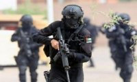 مداهمات امنية جديدة تنتهي بالقاء القبض على مصنف خطير وتجار مخدرات في محافظتي الزرقاء والكرك ولواء الرمثا – تفاصيل وصور