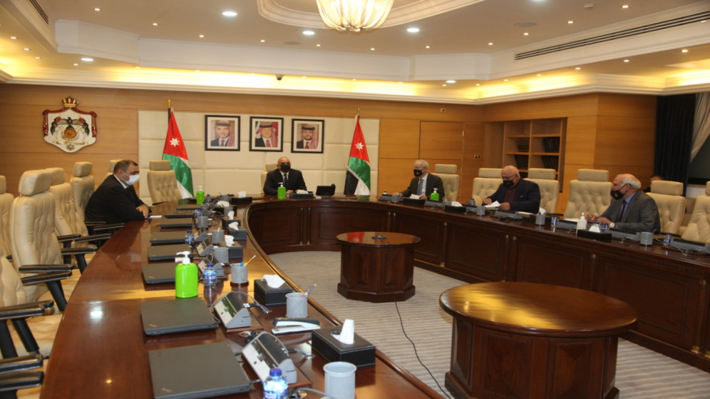 الخصاونة: الأردن اجتاز بنجاح استحقاق الانتخابات النيابيّة رغم الظرف الاستثنائي المتعلّق بكورونا