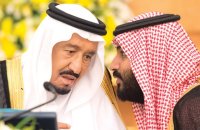 "رويترز": الملك سلمان لم يبلغ بزيارة نتنياهو