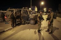 الاحتلال يعتقل 11 فلسطينيا