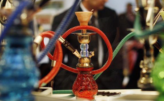 المقاهي: لا حياة لقطاعنا دون الأرجيلة