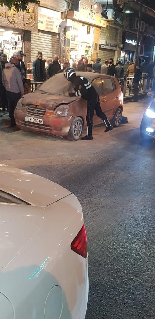 الحواتمة يكرم ثلاثة من مرتبات "السير" أنقذوا سيدة واطفالها بعد ان اشتعلت النيران بمركبتهم