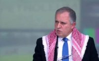 القطامين عن الشماغ: هو أنا لابس ريش؟!