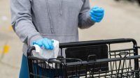74 مخالفة لمحال تجارية وأفراد بالفرق