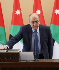 بحث تسهيل عبور البضائع الأردنية إلى السوق العراقية