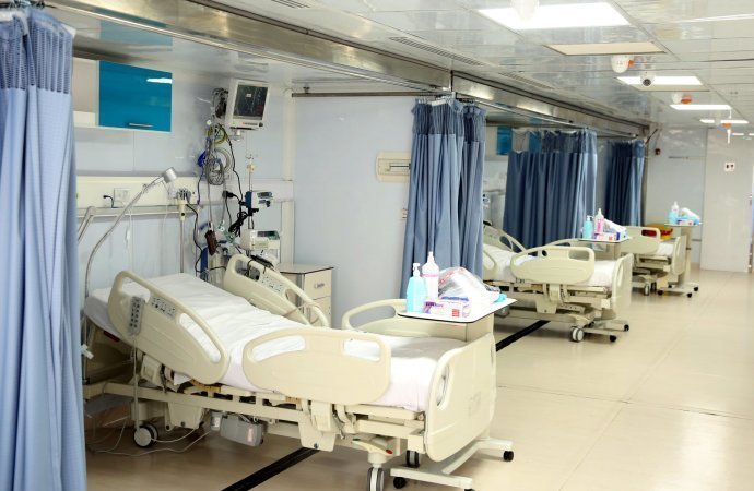 انخفاض نسبة إشغال أسرة العناية الحثيثة لحالات كورونا 6% خلال 7 أيام