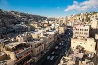 الحرارة أعلى من معدلاتها بـ8 درجات الأحد