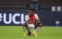 القبض على لاعب أياكس لطعنه أحد أفراد عائلته