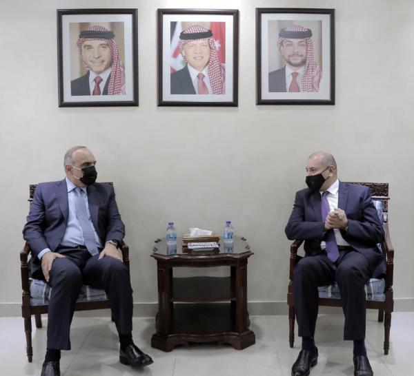 رئيس الوزراء: الحكومة لن تتردد بإجراء ما يلزم مع مجلس النواب لخدمة الوطن والمواطن