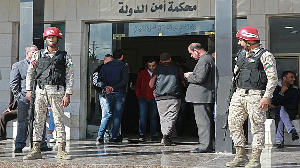 أمن الدولة تستمع لثلاث شهود بقضية فتى الزرقاء