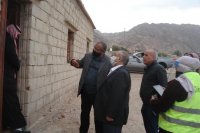 مدير صندوق المعونة يتفقد مراكز تسجيل برامج الدعم الحكومي