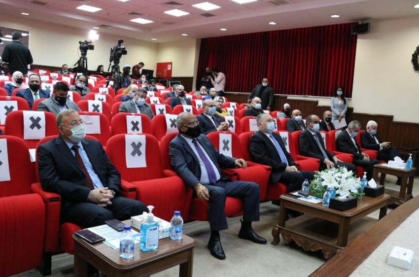 بالصور .. الخصاونة يطلق الاستراتيجية المحدثة لمكافحة الفساد 2020-2025