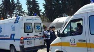 وفاة وثمانية اصابات بحادث تصادم طريق الموقر