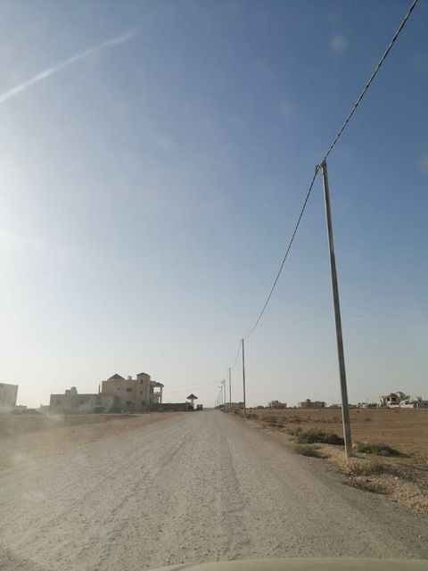 شاهد بالصور ..منطقة الغدير الاخضر في المفرق تفتقر لابسط الخدمات