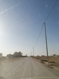 شاهد بالصور ..منطقة الغدير الاخضر في المفرق تفتقر لابسط الخدمات