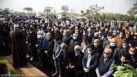 نجوم يبكون وينعون وحيد حامد في المشهد الأخير (صور)