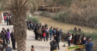 المسيحيون اللبنانيون يحيون ذكرى عماد المسيح في نهر الأردن