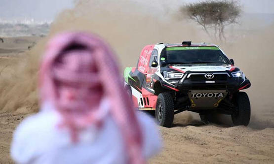 صحيفة : 9 صهاينة يشاركون برالي داكار بالسعودية