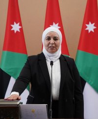 العجارمة تنفي التوجه لدمج ديوان الخدمة