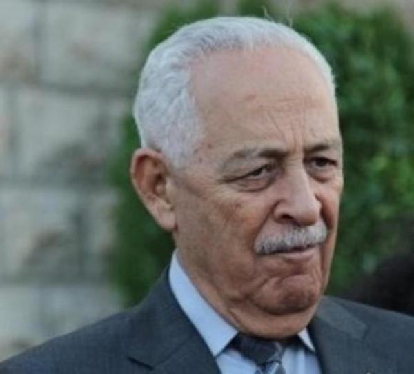 العيسوي ينقل تعازي الملك إلى عشيرتي الطهراوي والرقاد