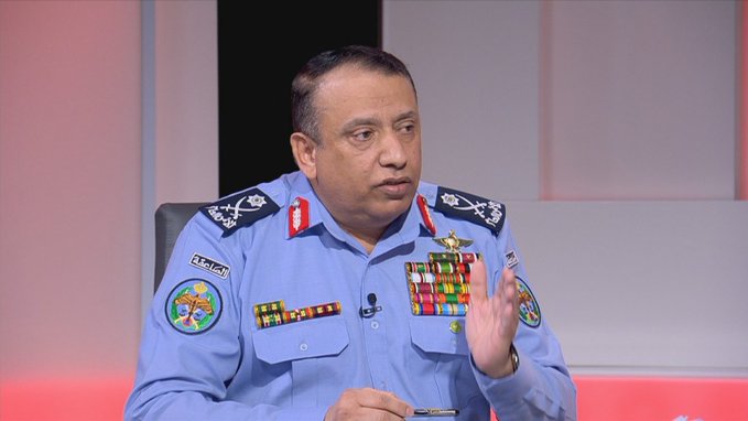 الحواتمة يأمر بحبس سائق في الأمن لاصطفافه بصورة مخالفة في الشارع