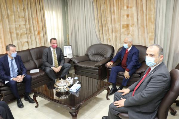 داودية يستقبل السفير الهولندي المكلف